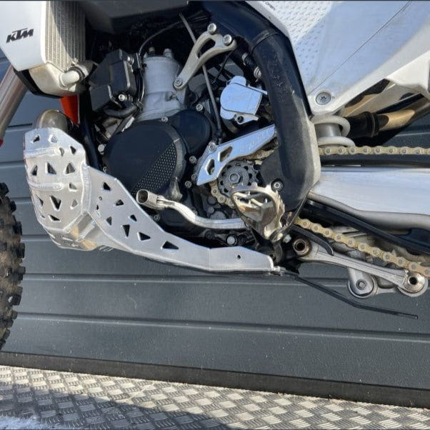 Metalic Skid plate with Prolink/Linkage guard Husqvarna/GasGas 2024-2026 P-Tech